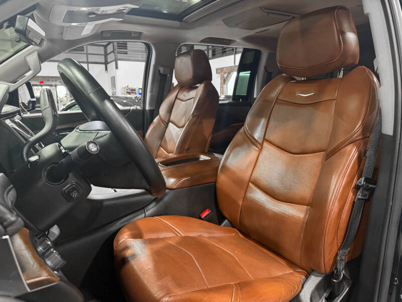 2020 Cadillac Escalade ESV Premium Luxury