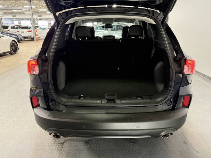 2021 Ford Escape Hybrid Titanium