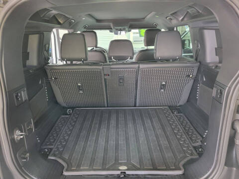 2023 Land Rover Defender 110 30th Anniversary Edition