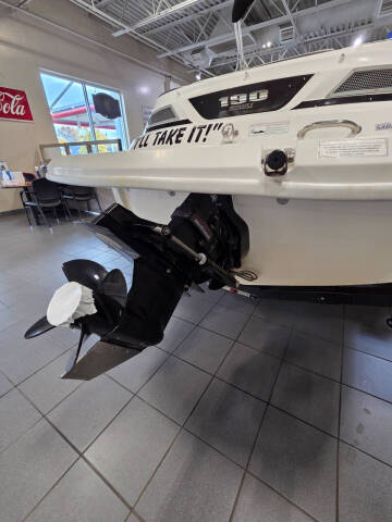 2013 Sea Ray 190 SPORT