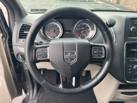 2014 Dodge Grand Caravan SE