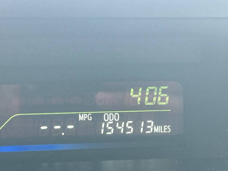 2012 Toyota Prius v Five