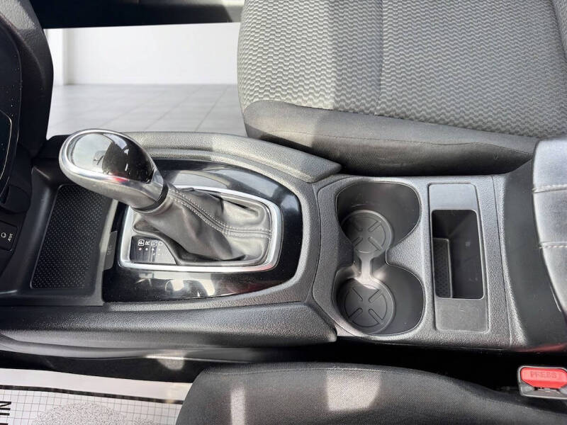 2017 Nissan Rogue Sport S
