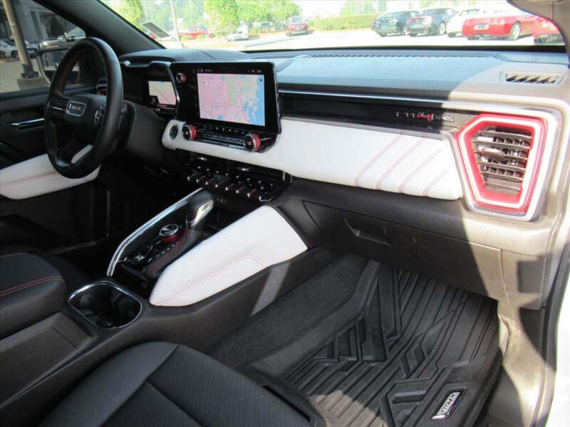 2024 GMC Canyon AT4X