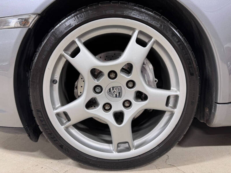 2005 Porsche 911 Carrera
