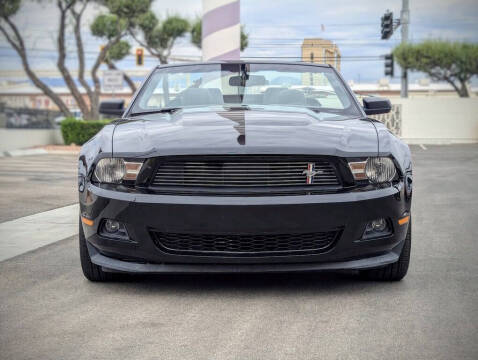 2011 Ford Mustang V6