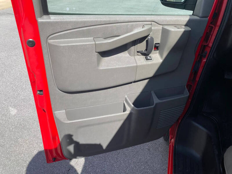 2017 Chevrolet Express LT 3500