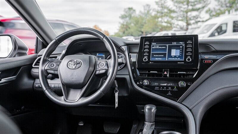 2023 Toyota Camry SE