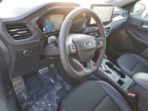 2024 Ford Escape Hybrid ST-Line Select