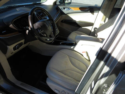 2017 Lincoln MKC Select