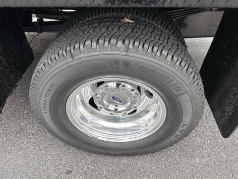 2025 Ford F-350 Super Duty XL