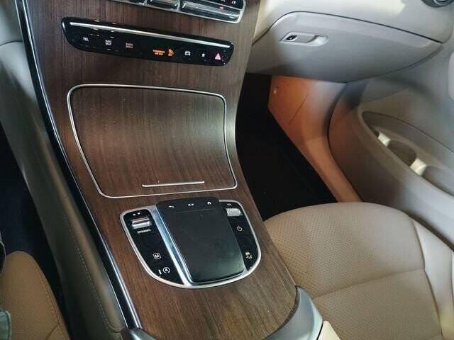 2020 Mercedes-Benz GLC 12