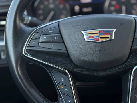 2022 Cadillac XT5 Premium Luxury