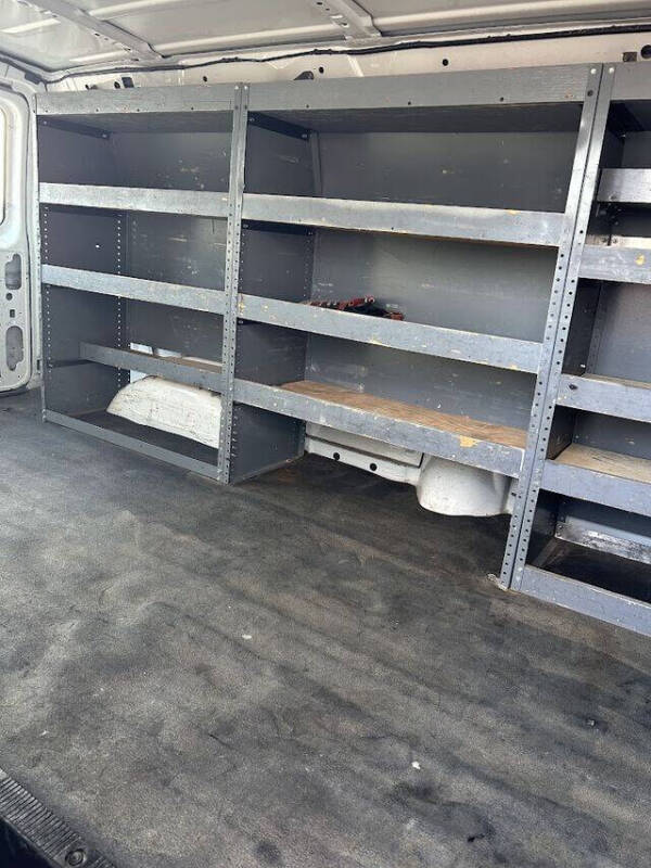 2005 Ford E-Series E-250