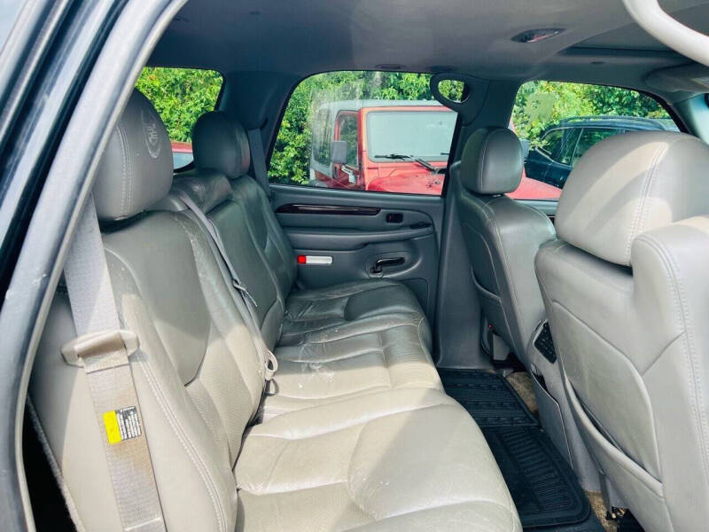 2003 Cadillac Escalade