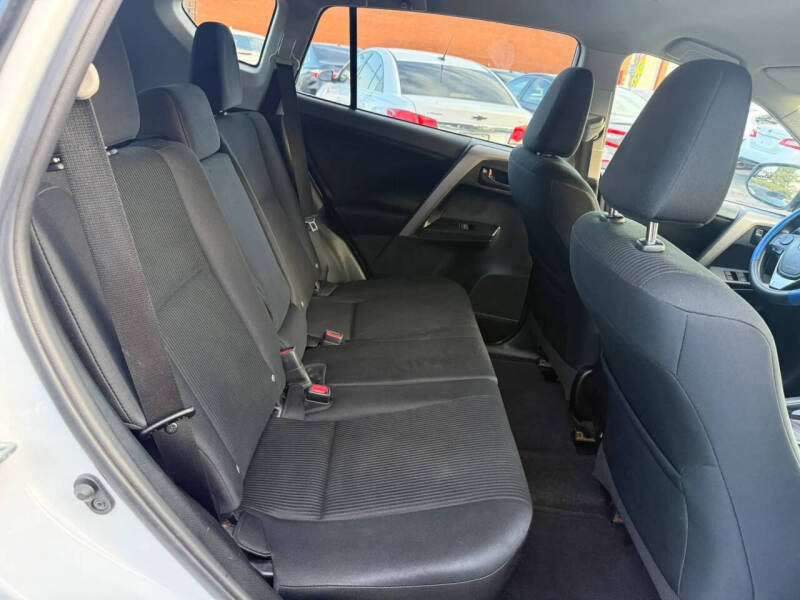 2017 Toyota RAV4 LE