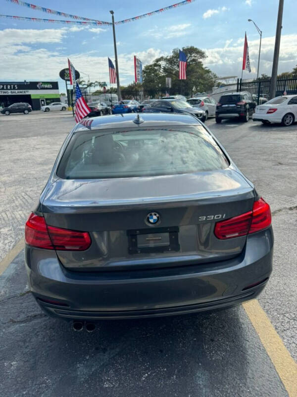 2017 BMW 3 Series 330i photo 7