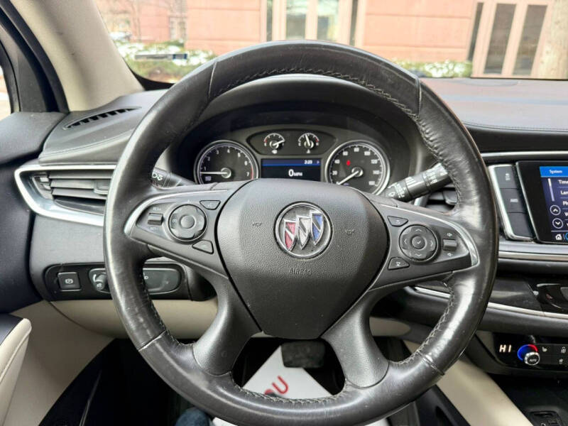 2020 Buick Enclave Essence