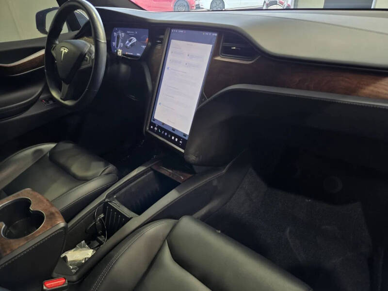 2020 Tesla Model X Long Range Plus