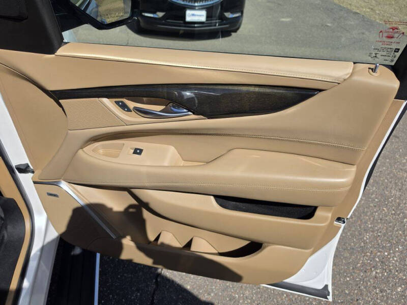 2019 Cadillac Escalade Platinum