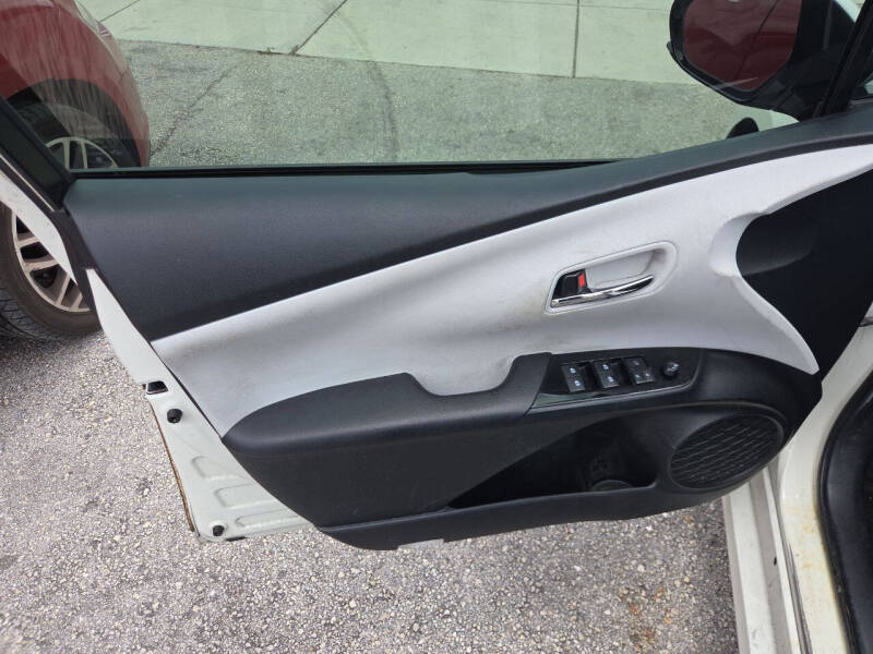 2017 Toyota Prius Three