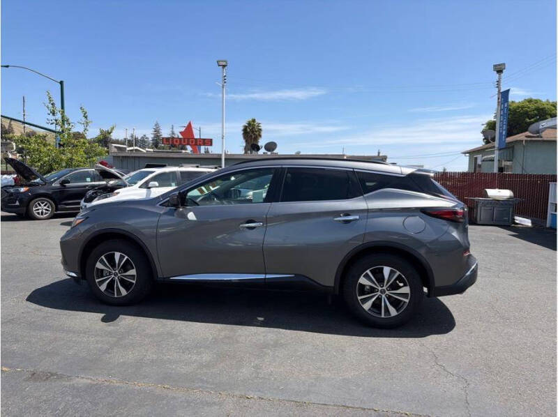 2023 Nissan Murano SV