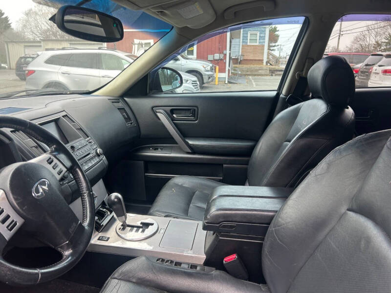 2005 Infiniti FX35