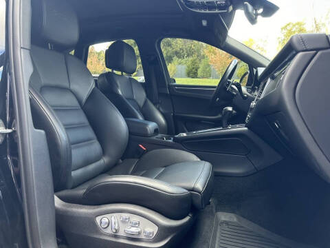 2024 Porsche Macan GTS