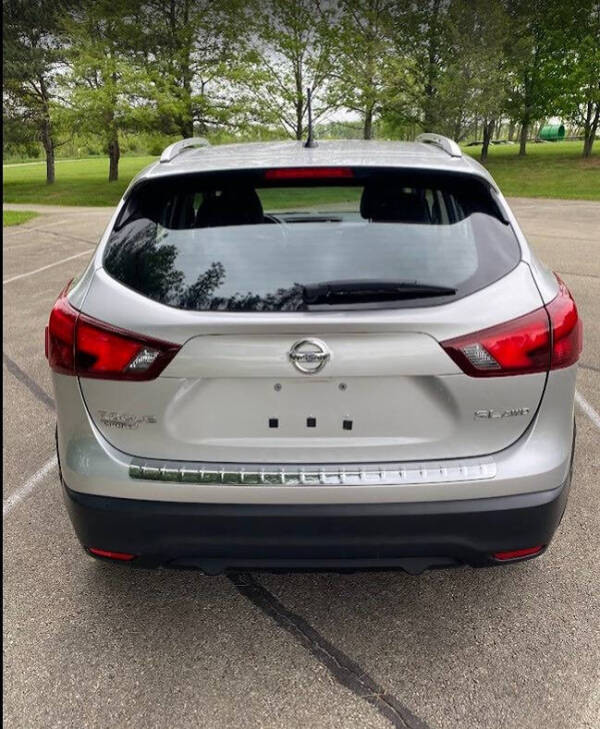 2017 Nissan Pathfinder SV