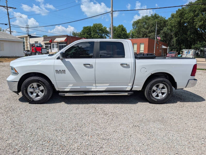 2016 RAM 1500 SLT