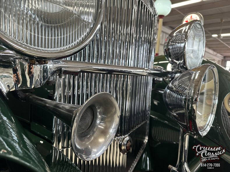 1932 Packard 902 Straight Eight Coupe