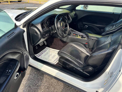 2018 Dodge Challenger SXT Plus