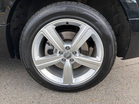 2019 Audi e-tron quattro Premium Plus