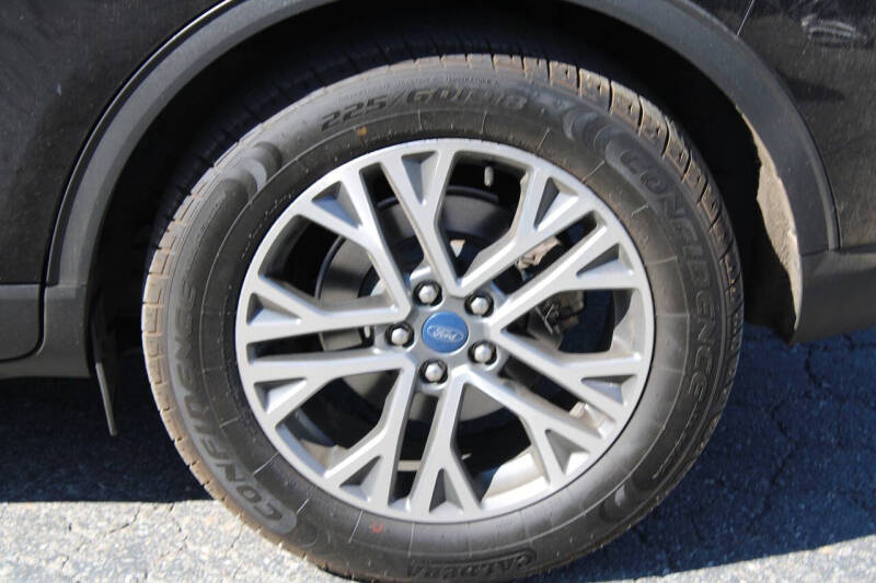 2020 Ford Escape SEL