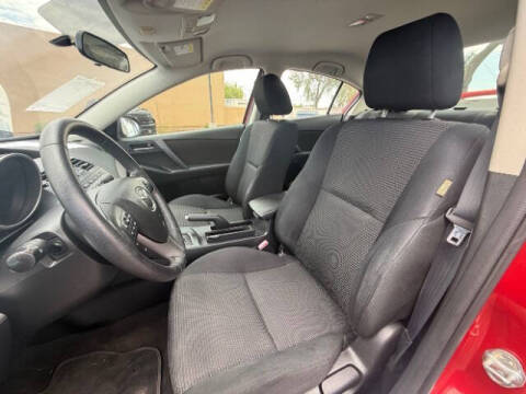 2013 Mazda MAZDA3 i Touring
