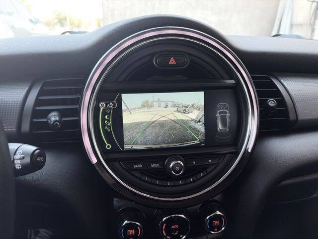 2017 MINI Hardtop 2 Door Cooper