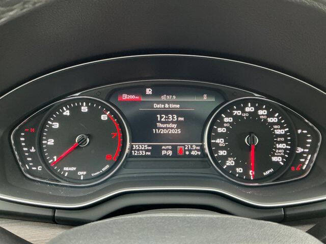 2022 Audi Q5 quattro Premium 40 TFSI