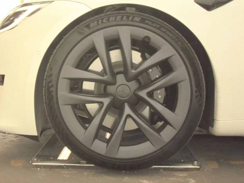 2021 Tesla Model S Plaid