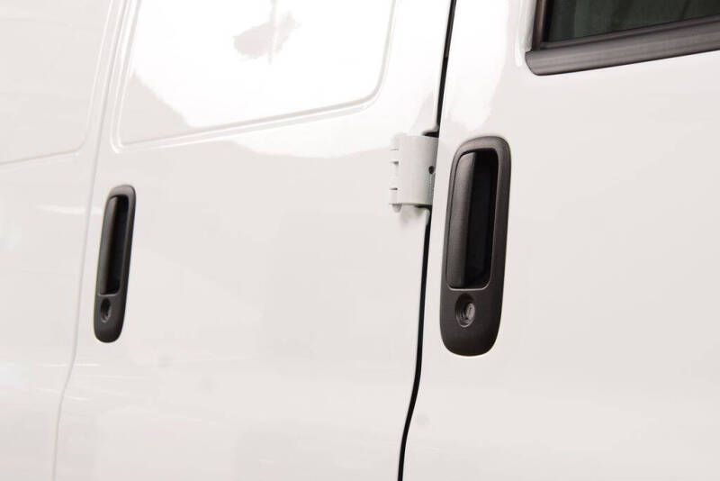 2025 Chevrolet Express 2500