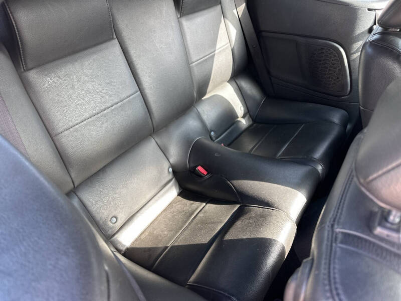 2005 Ford Mustang V6 Deluxe