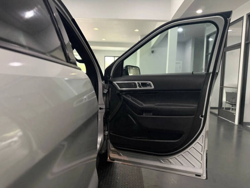 2012 Ford Explorer XLT