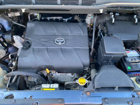 2013 Toyota Sienna XLE Mobility 7-Passenger