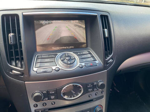 2015 Infiniti Q40