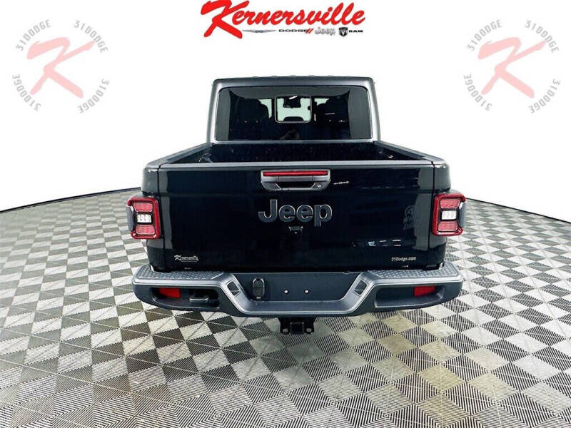 2025 Jeep Gladiator Willys