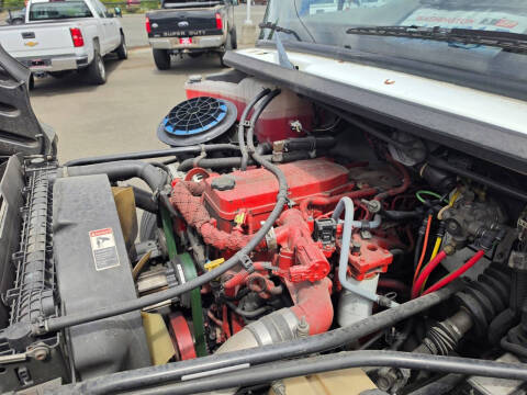 2009 Freightliner M2 106
