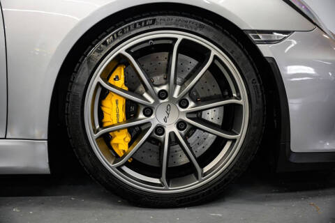2016 Porsche Cayman GT4