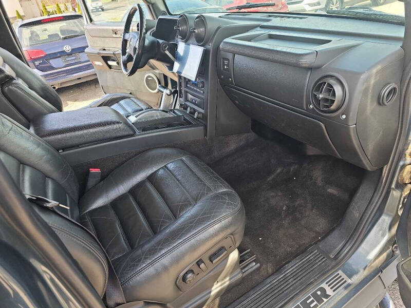 2005 HUMMER H2