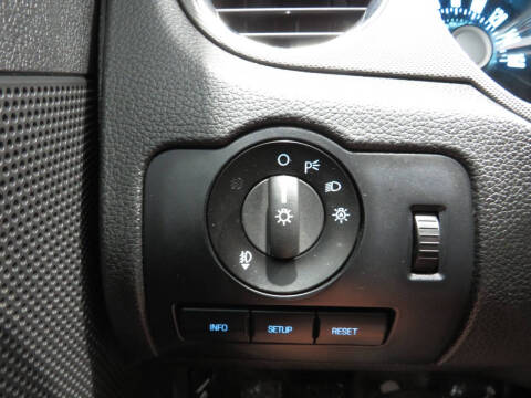 2011 Ford Mustang V6