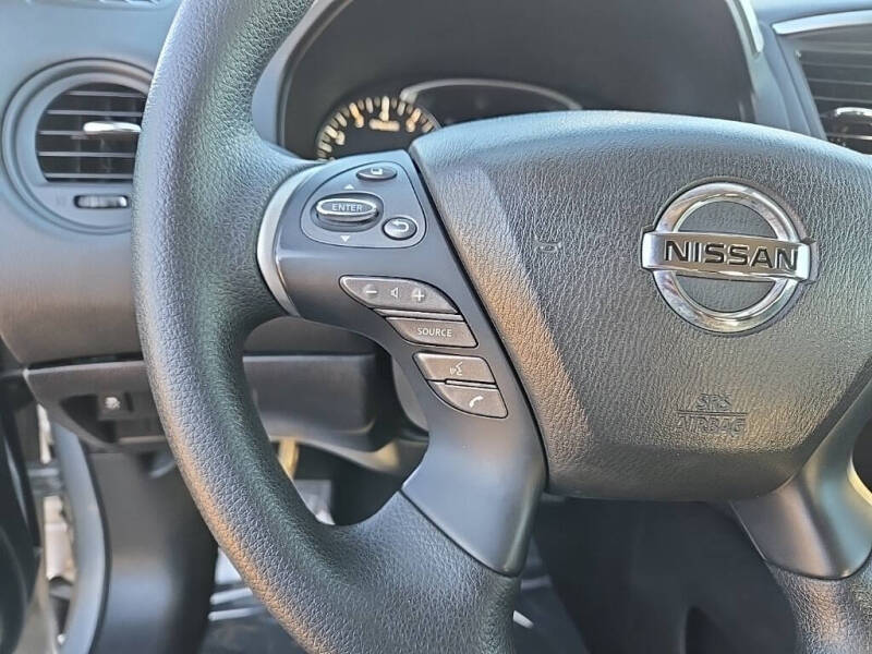 2019 Nissan Pathfinder S