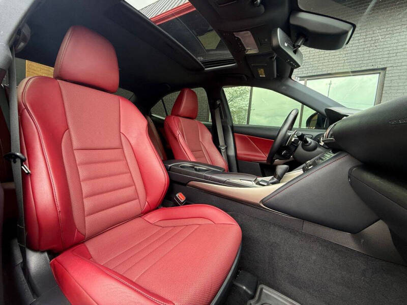 2019 Lexus IS 350